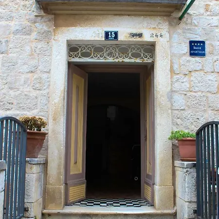 Dalmatian Rustical Feeling *